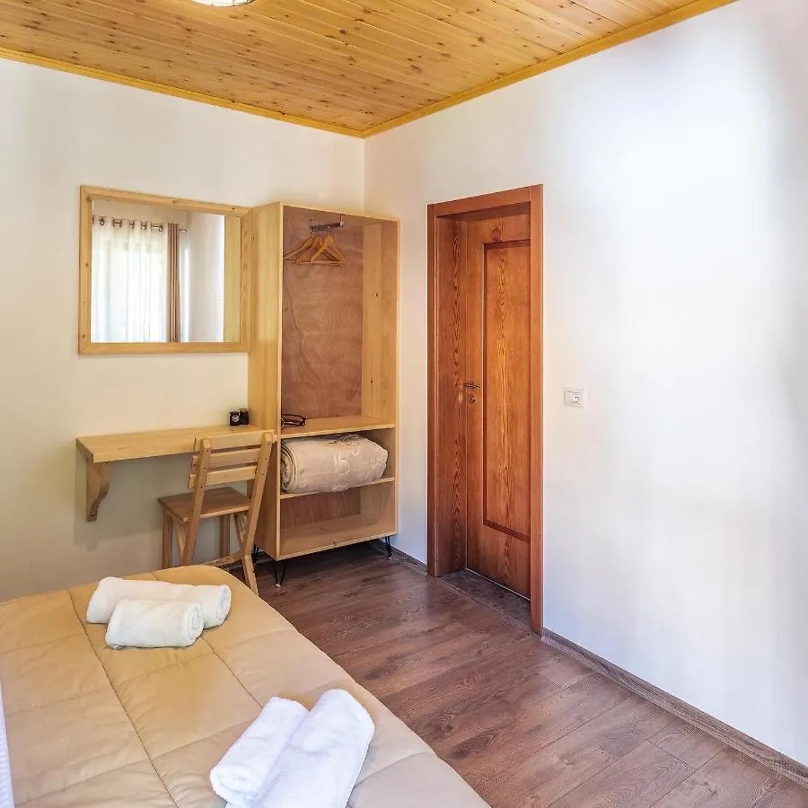 'Gurra Family' Guesthouse Theth 0*,  Albania