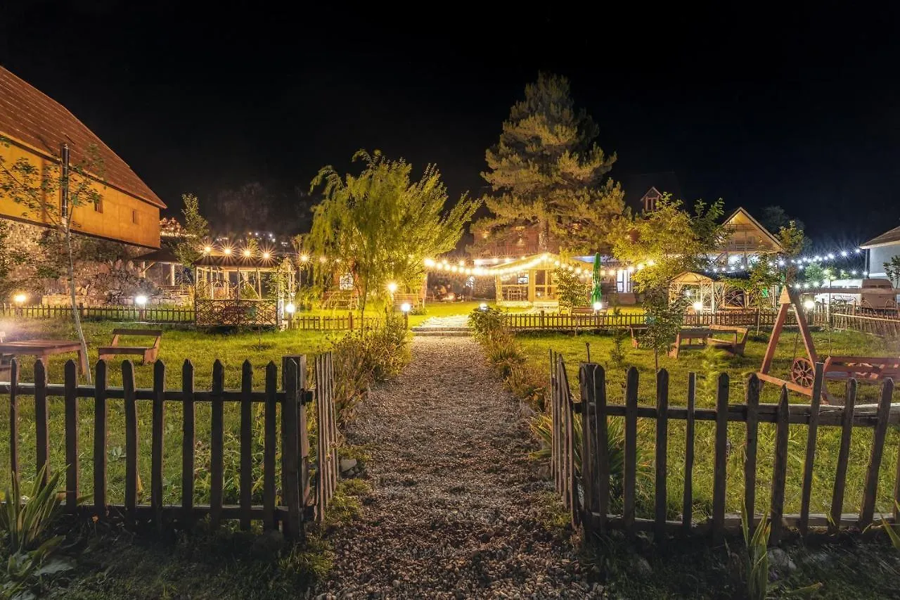 'Gurra Family' Guesthouse Theth Guest house