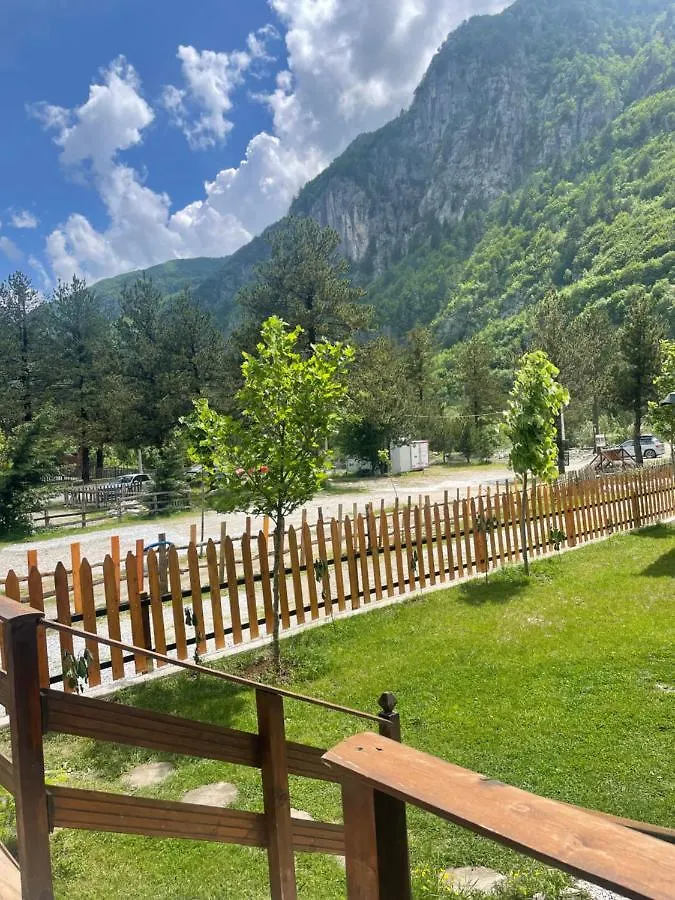 'Gurra Family' Guesthouse Theth Albania