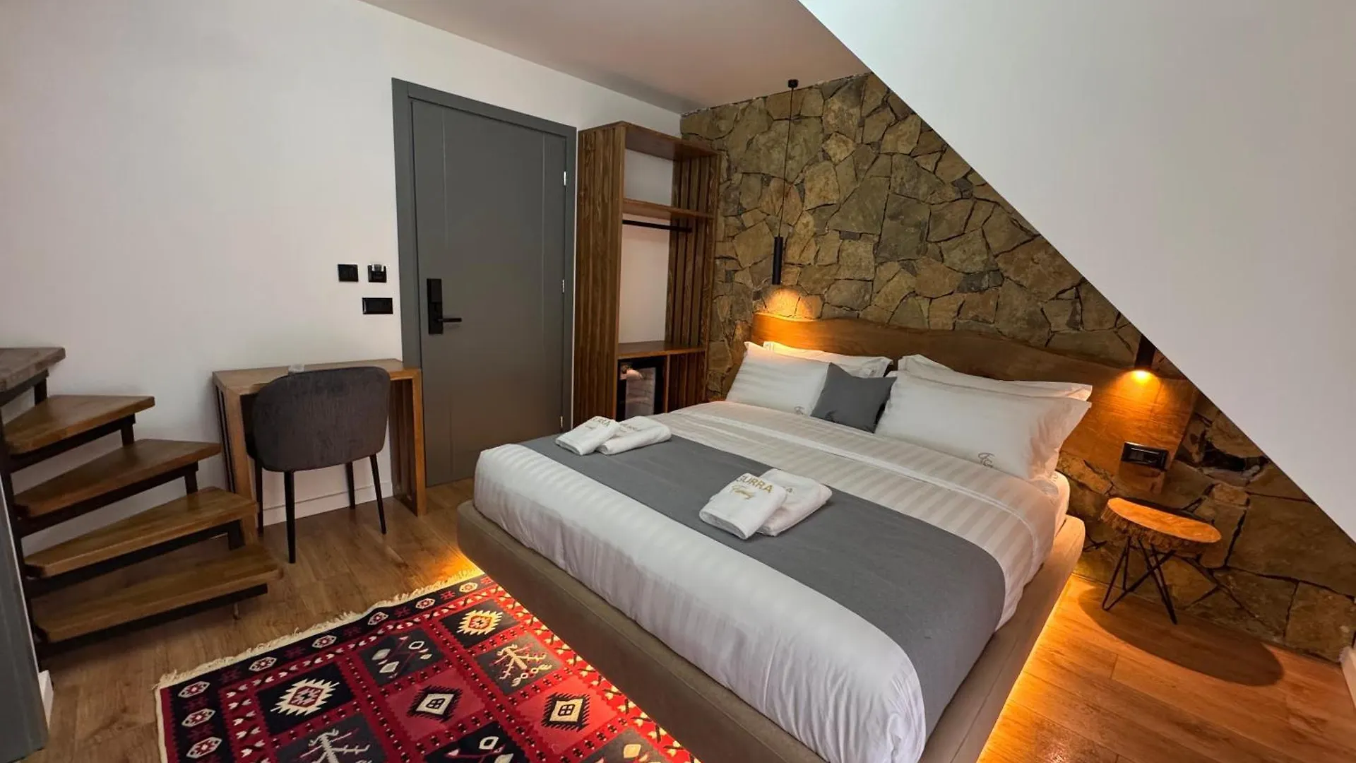 'Gurra Family' Guesthouse Theth 0*,  Albania