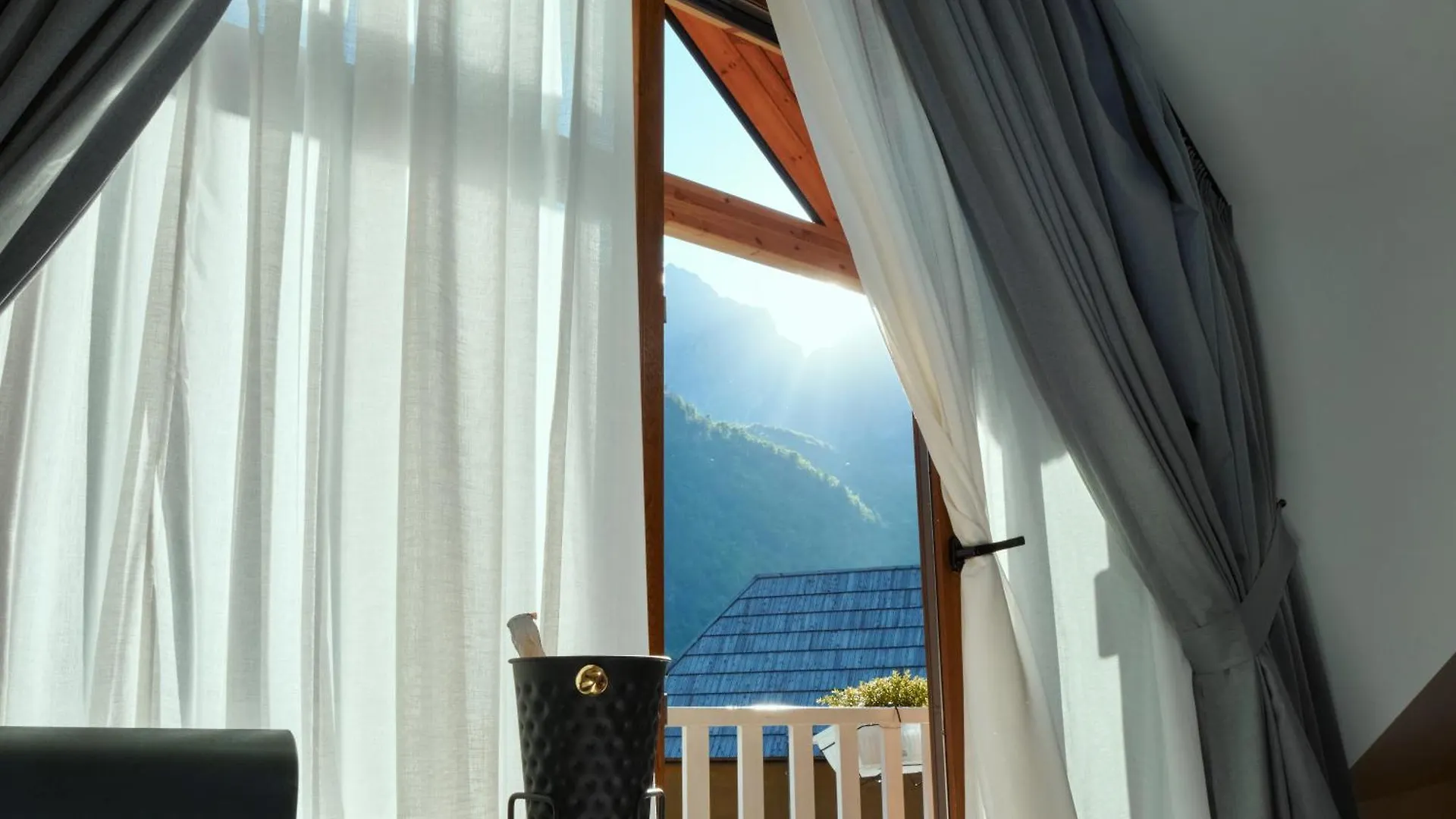 'Gurra Family' Guesthouse Theth Albania