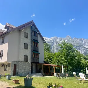  Hotel Molla